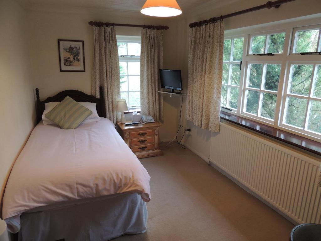 Mannings Heath Hotel Horsham Oda fotoğraf