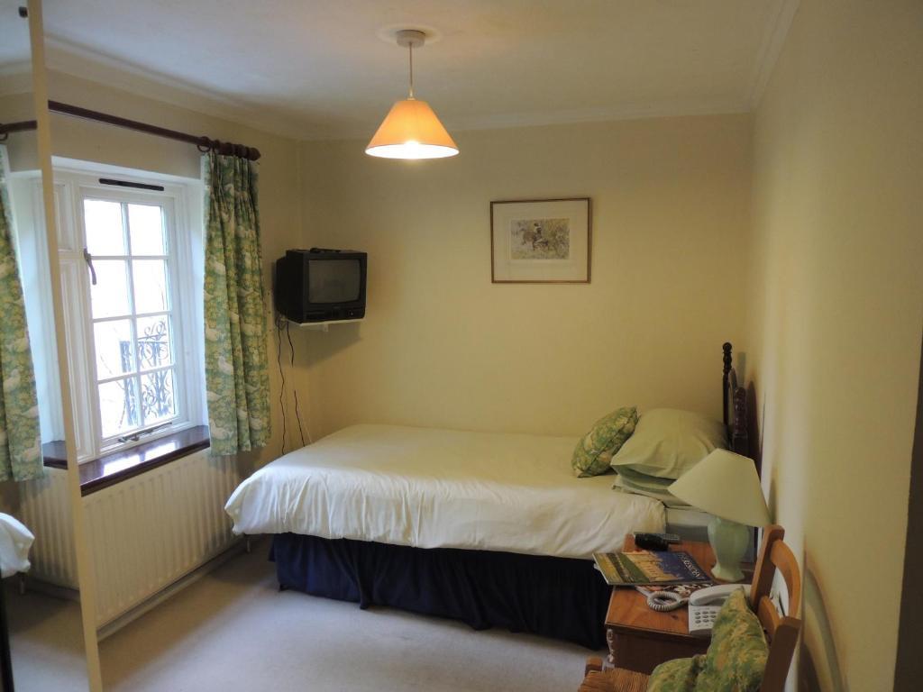 Mannings Heath Hotel Horsham Oda fotoğraf